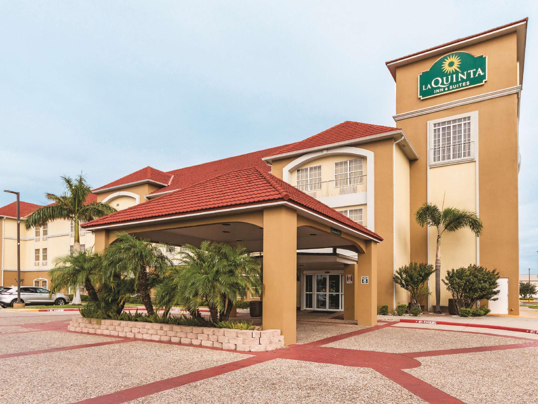 La Quinta Inn & Suites By Wyndham Pharr Rgv Medical Center Exterior photo